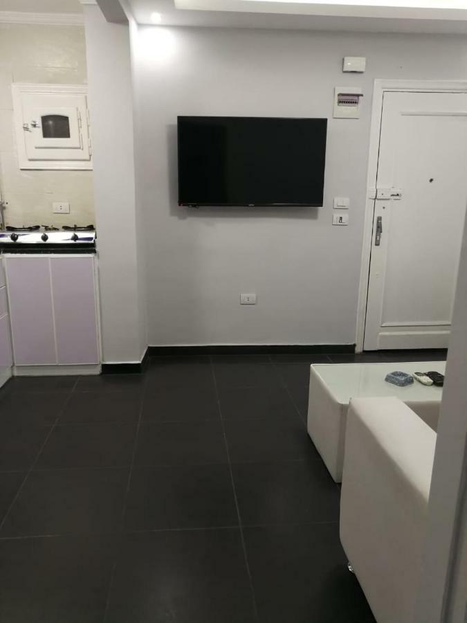 Lovely Apartment With Side Sea View Located In The Heart Of The Alexandria Exterior foto